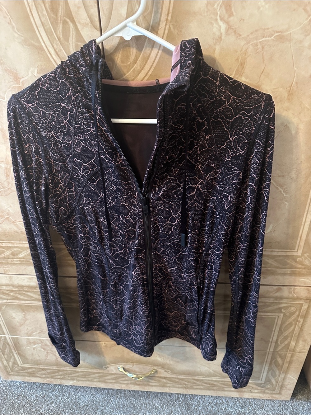 Women's Black & Pink Floral-Print Bomber Jacket